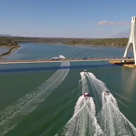 Saona By Algarve Vacation 度假居