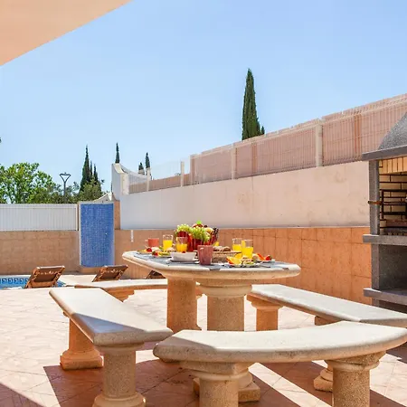 Semesterbostad Saona - Com Bbq E Piscina Aquecivel Em